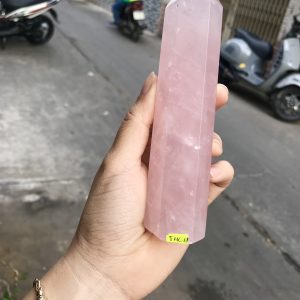 TRỤ ĐÁ PHONG THỦY THẠCH ANH HỒNG KT 15x3CM, KL 248G (THO17)