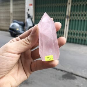 TRỤ ĐÁ PHONG THỦY THẠCH ANH HỒNG KT 7x2,6CM, KL 73G (THO23)