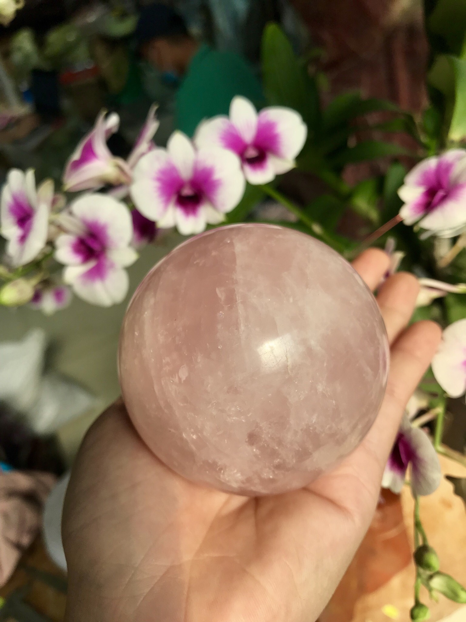 QUẢ CẦU PHONG THỦY THẠCH ANH HỒNG CÓ SAO KL 498G. ĐK 6,9CM (BH30)