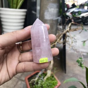 TRỤ ĐÁ PHONG THỦY THẠCH ANH HỒNG KT 6,5x2,8CM, KL 65G (THO32)