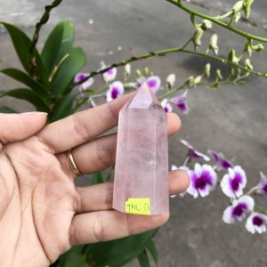 TRỤ ĐÁ PHONG THỦY THẠCH ANH HỒNG KT 6,7x3CM, KL 66G (THO33)