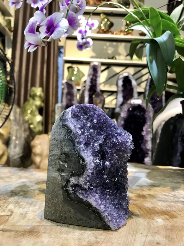 THẠCH ANH TÍM ĐỂ BÀN LÀM VIỆC KT: 11x5.5CM, KL 692G (TIM666)