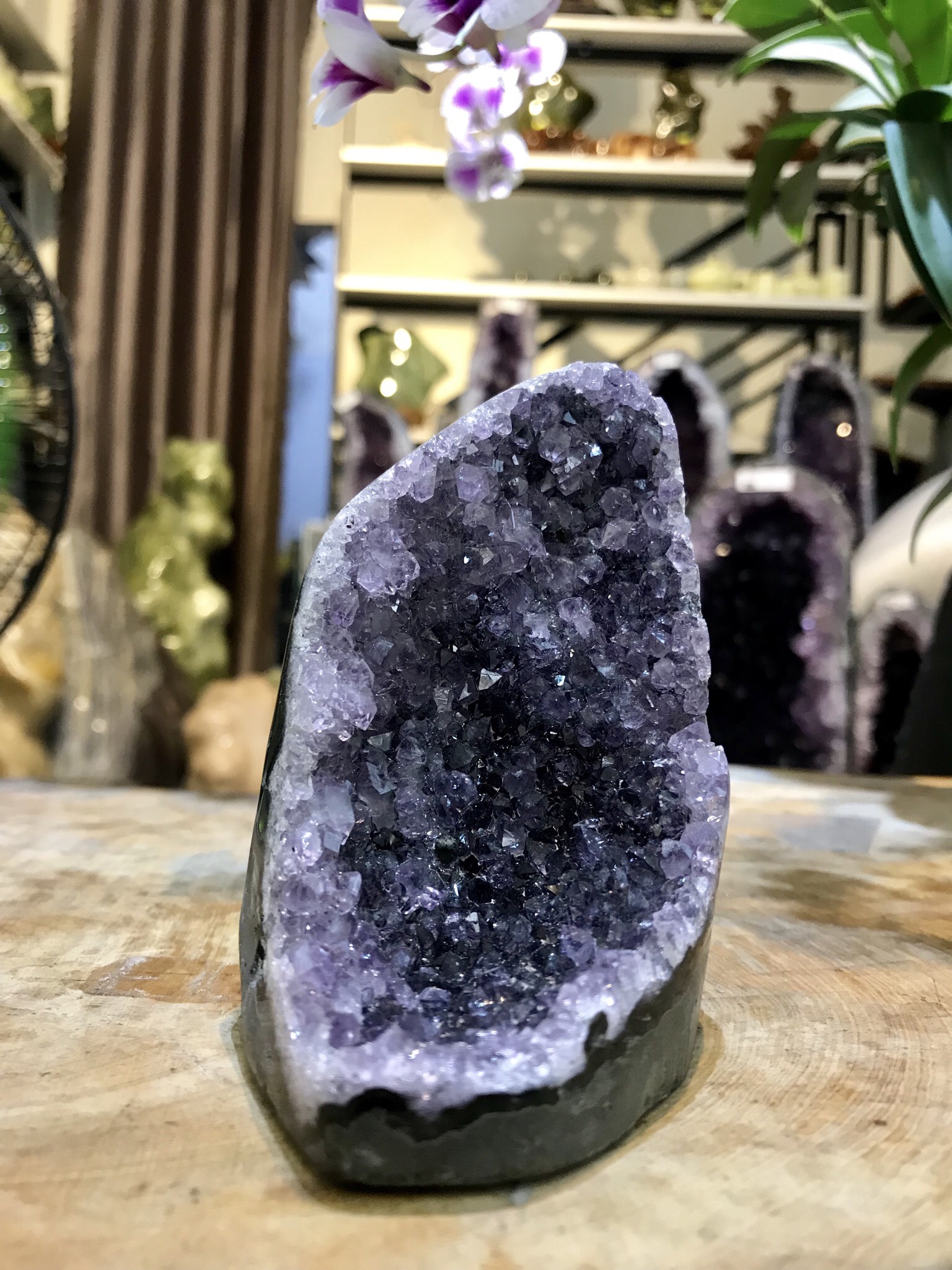 THẠCH ANH TÍM ĐỂ BÀN LÀM VIỆC KT: 10.5x6CM, KL 311G (TIM672)
