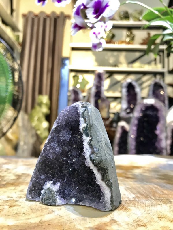 THẠCH ANH TÍM ĐỂ BÀN LÀM VIỆC KT: 7.5x6CM, KL 197G (TIM673)