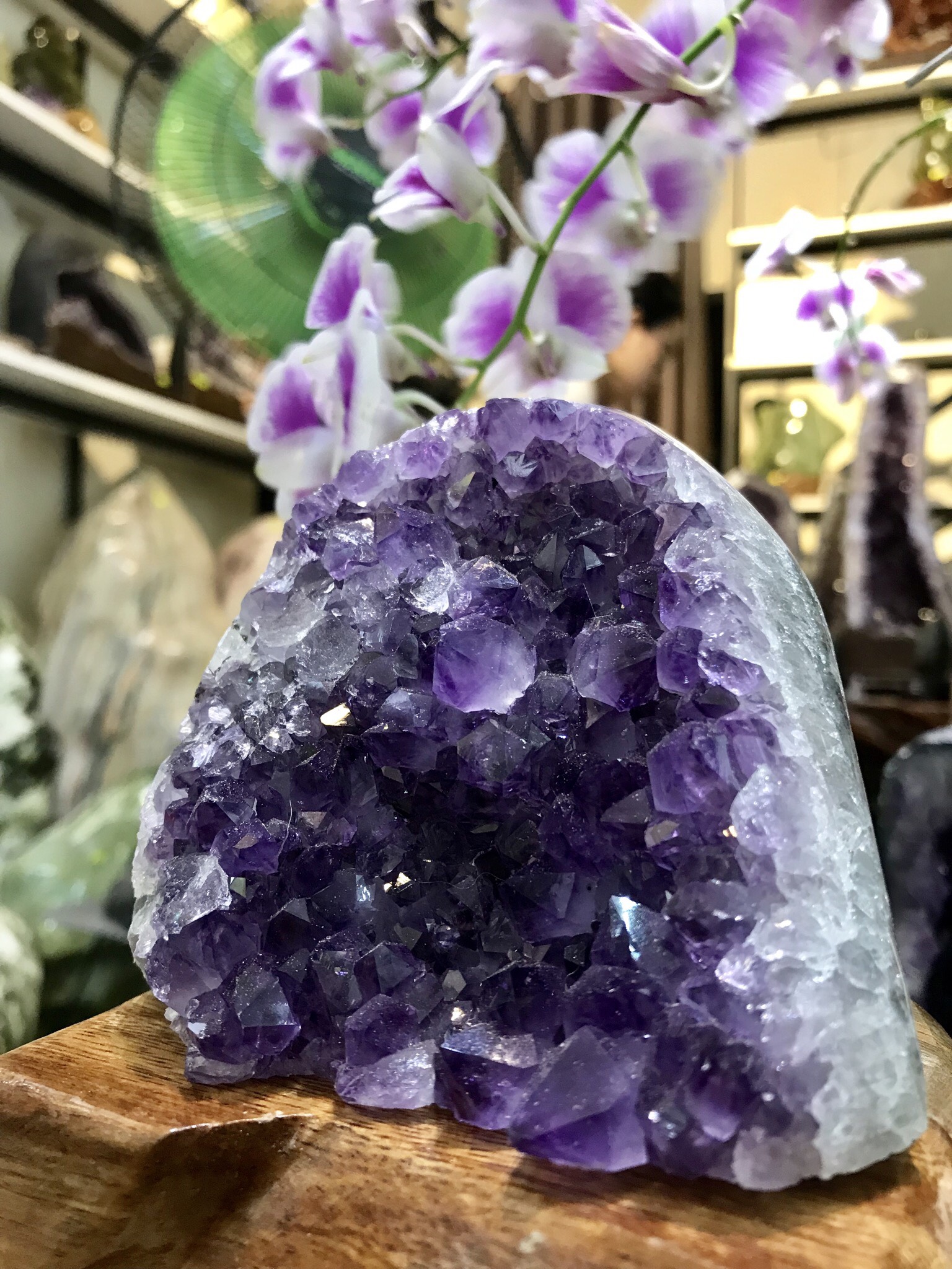 THẠCH ANH TÍM ĐỂ BÀN LÀM VIỆC KT: 10x11CM, KL 837G (TIM624)