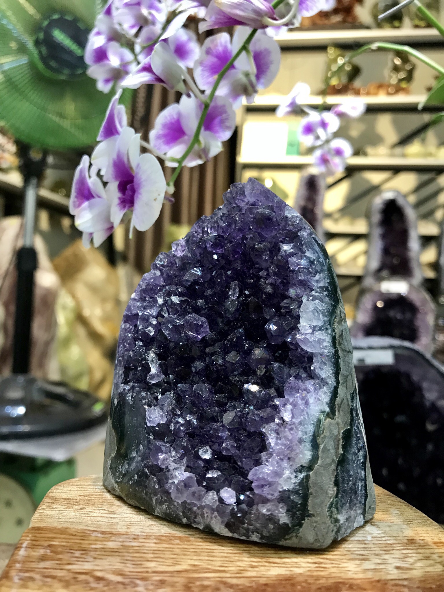 THẠCH ANH TÍM ĐỂ BÀN LÀM VIỆC KT: 9,5x8CM, KL 439G (TIM636)