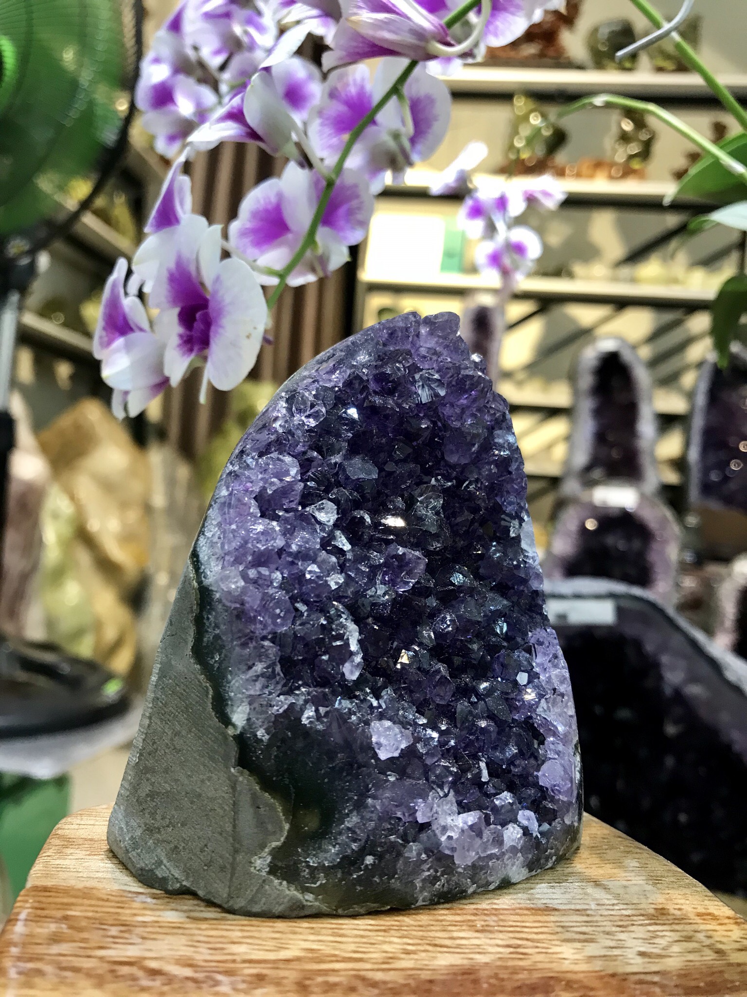 THẠCH ANH TÍM ĐỂ BÀN LÀM VIỆC KT: 9,5x8CM, KL 439G (TIM636)