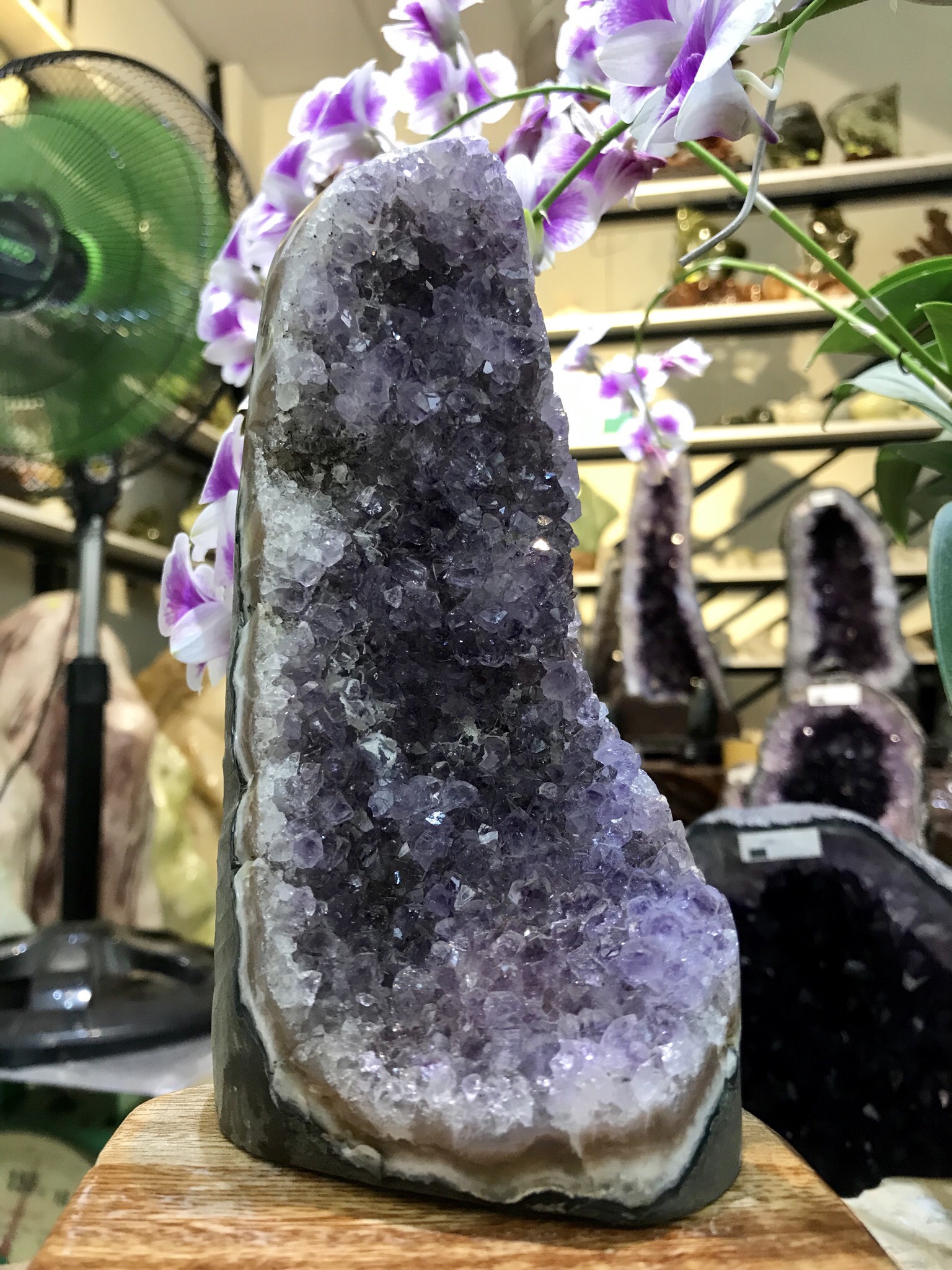 THẠCH ANH TÍM ĐỂ BÀN LÀM VIỆC KT: 17x7,5CM, KL 1173G (TIM651)