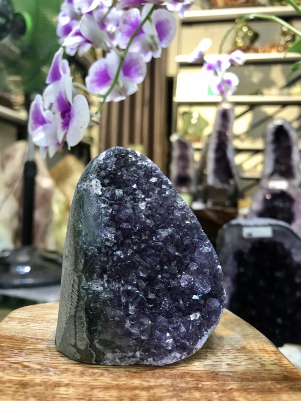 THẠCH ANH TÍM ĐỂ BÀN LÀM VIỆC KT: 8x6,5CM, KL 291G (TIM638)