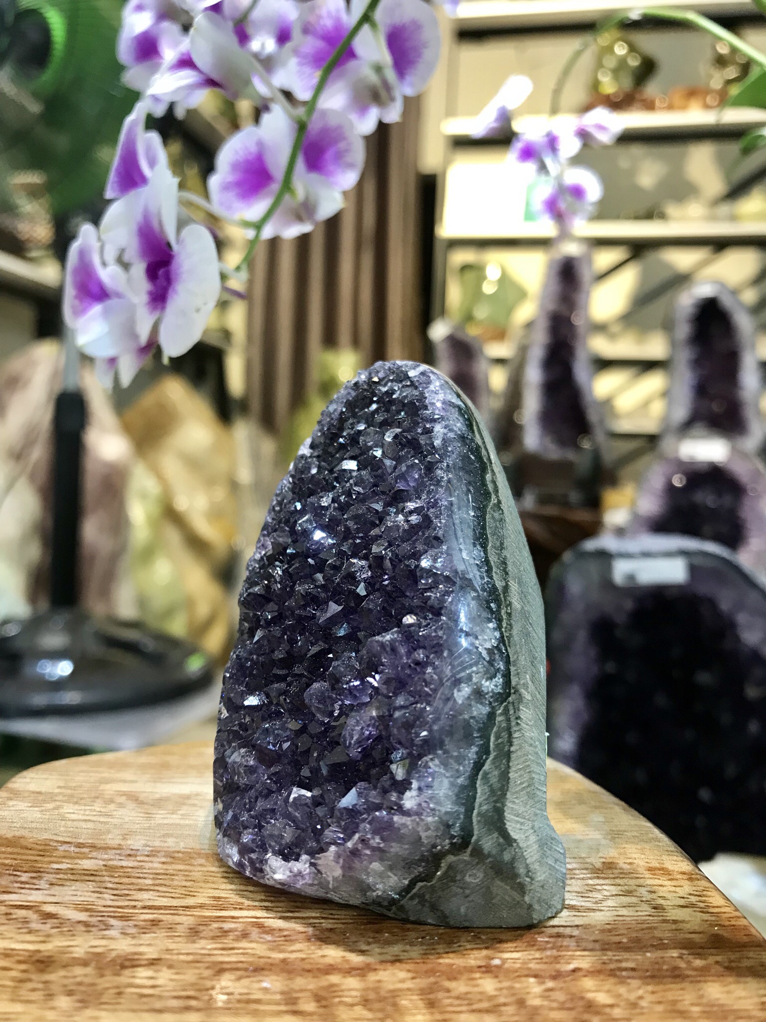 THẠCH ANH TÍM ĐỂ BÀN LÀM VIỆC KT: 8x6,5CM, KL 291G (TIM638)