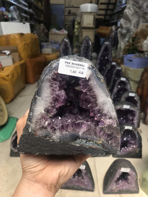 Hốc thạch anh tím 1,4 kg KT : 12x12 (T55)