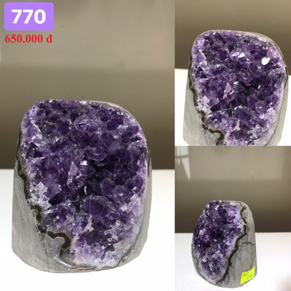 Hốc thạch anh tím nhỏ - Amethyst geode 8x7cm(MS : 770)