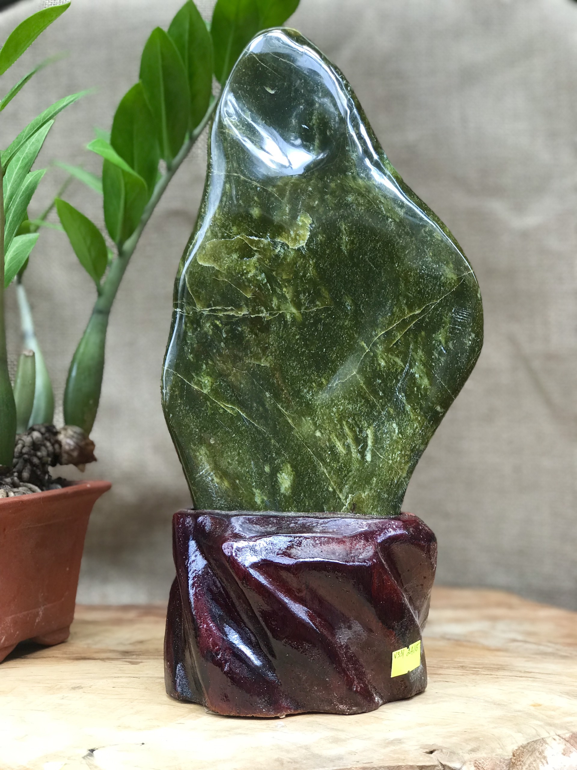 CÂY ĐÁ PHONG THỦY XANH NGỌC SERPENTINE KT: 27X14CM (CAO GỒM ĐẾ 10CM) MS: VS30