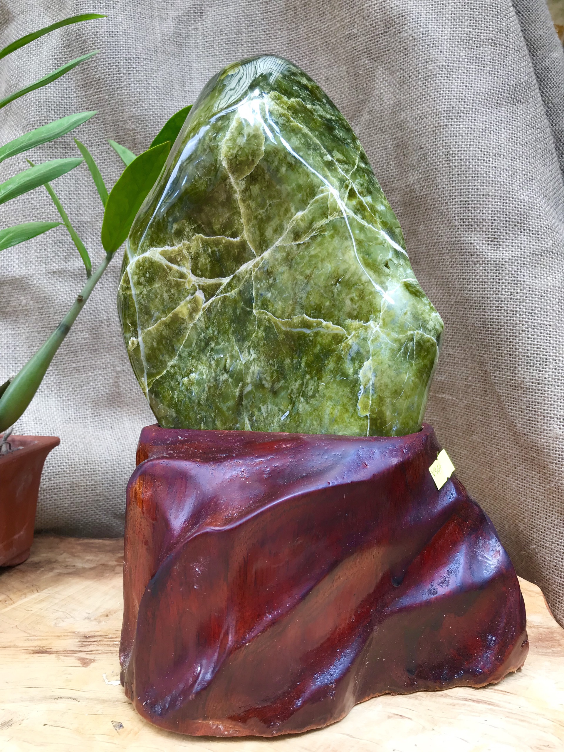CÂY ĐÁ PHONG THỦY ĐỂ BÀN ĐÁ SERPENTINE XANH NGỌC KT: 33X16CM (CAO GỒM ĐẾ 12CM) MS: VS44