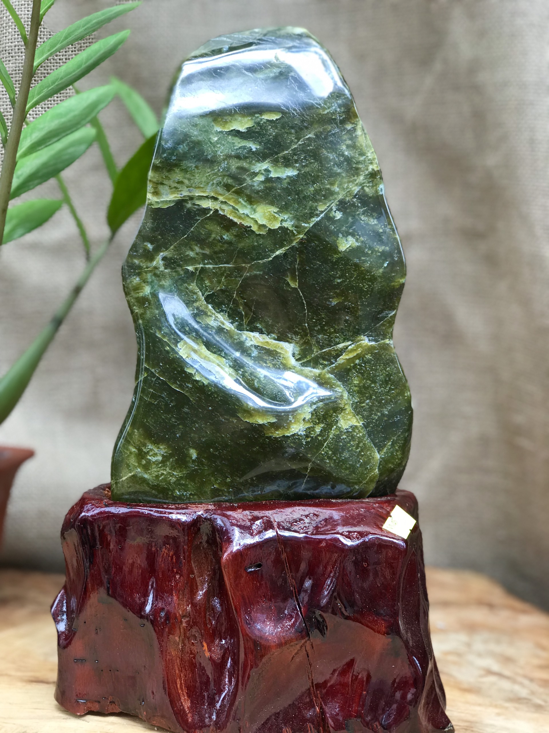 CÂY ĐÁ PHONG THỦY ĐỂ BÀN ĐÁ SERPENTINE XANH NGỌC KT: 34X15CM (CAO GỒM ĐẾ 11CM) MS: VS45