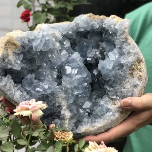 Miếng đá Celestine - Celestite Crystal Cluster KT 25X24cm , 11kg (CLT03)