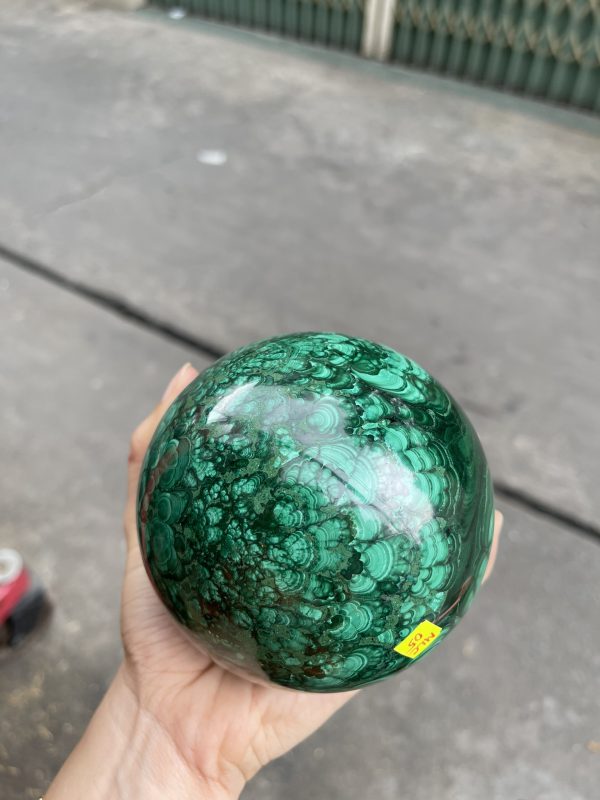 Đá lông công - Đá MALACHITE - Quả cầu đá lông công - 2.115kg - Dk : 10.3cm (MS : MLC05)