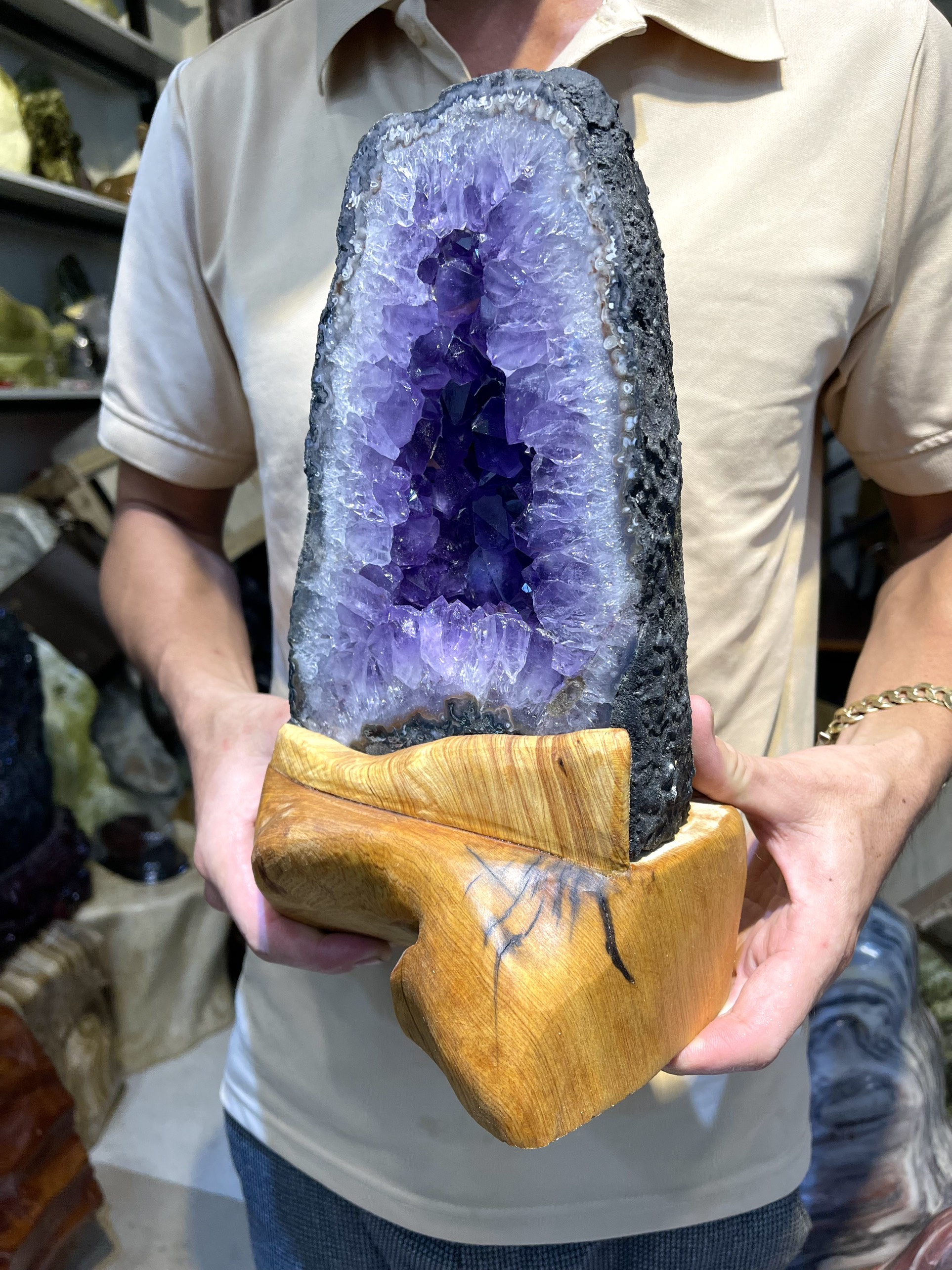 Hốc thạch anh tím - Amethyst geode