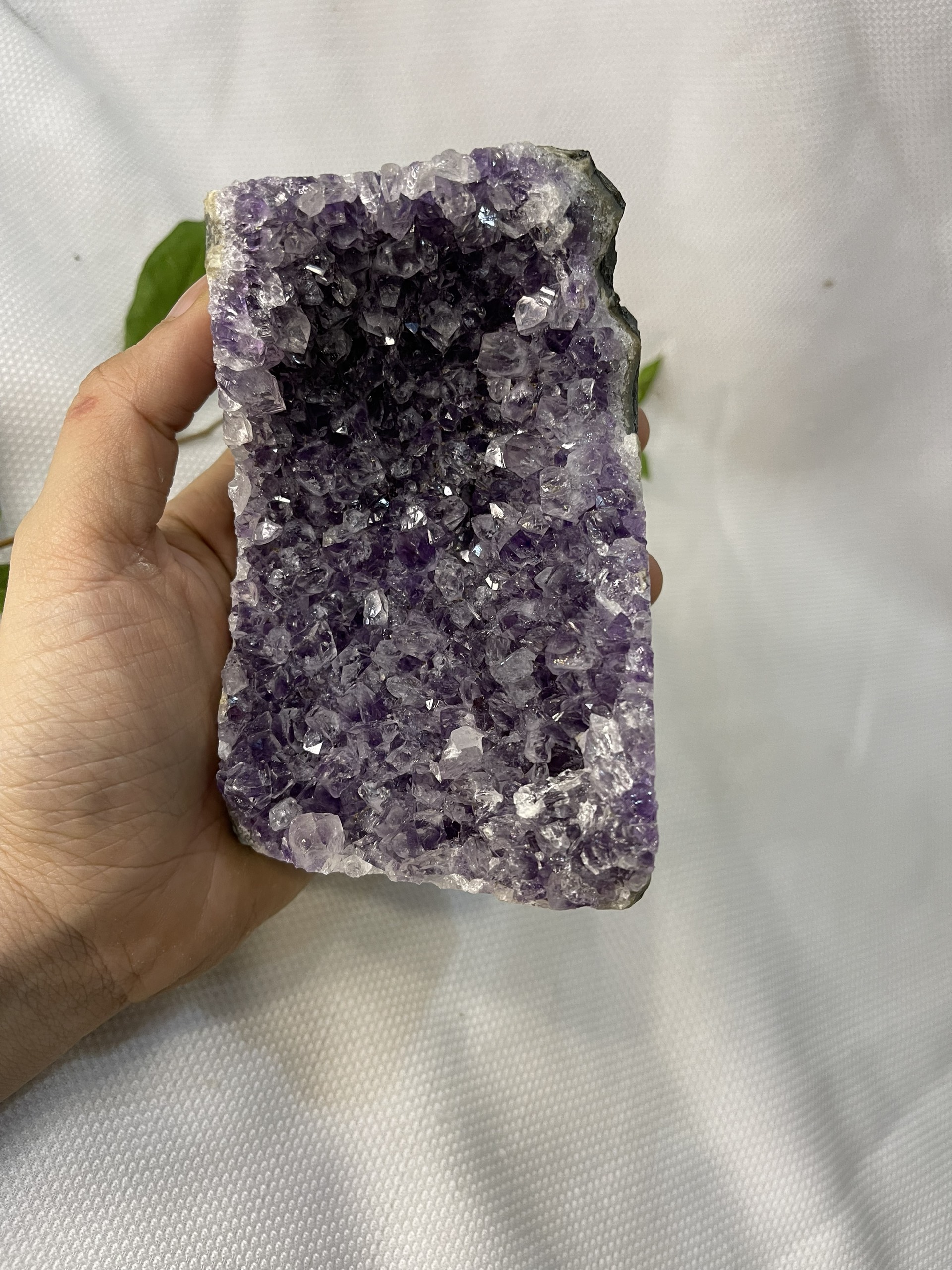 Hốc thạch anh tím nhỏ KT :12.5x8cm (TV33)