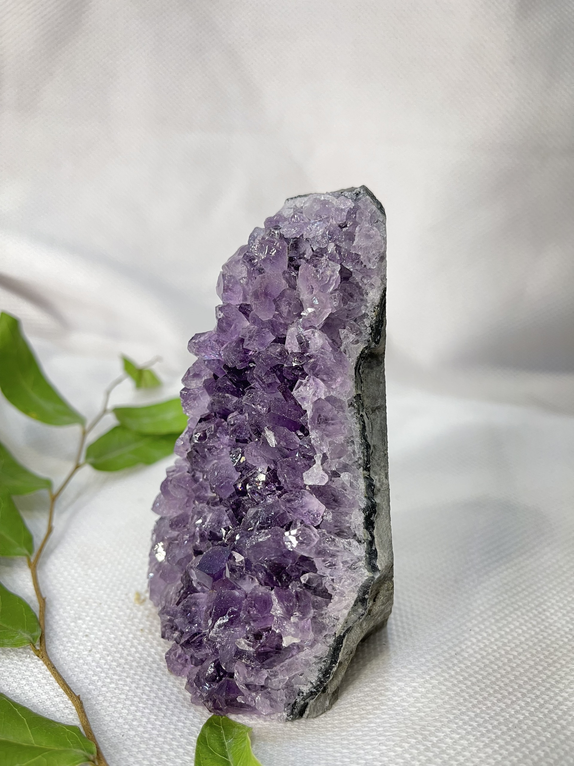 Hốc thạch anh tím nhỏ KT : 11,5x6,5cm(TV57)