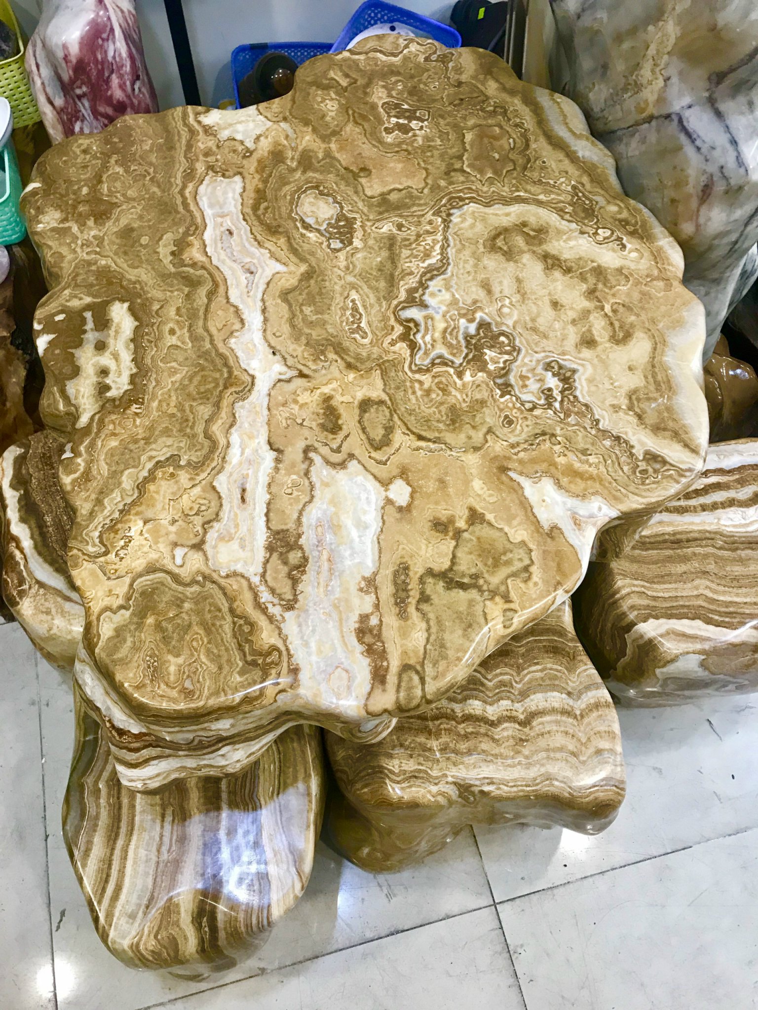 Bộ bàn ghế đá sân vườn nguyên khối