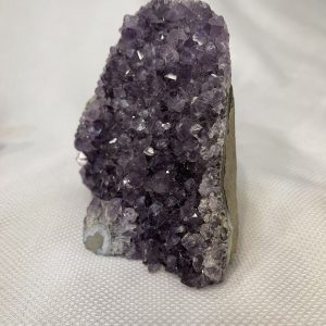 Hốc thạch anh tím nhỏ KT :9x9 cm, KL: 0.726kg (TV72)