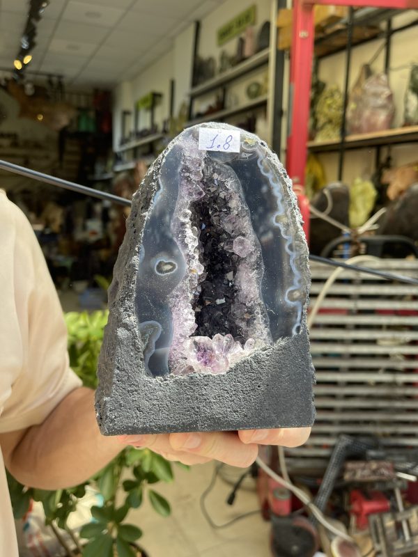 Hốc thạch anh tím - Amethyst Geode - KT : 16x11cm, 1.8kg (T88)