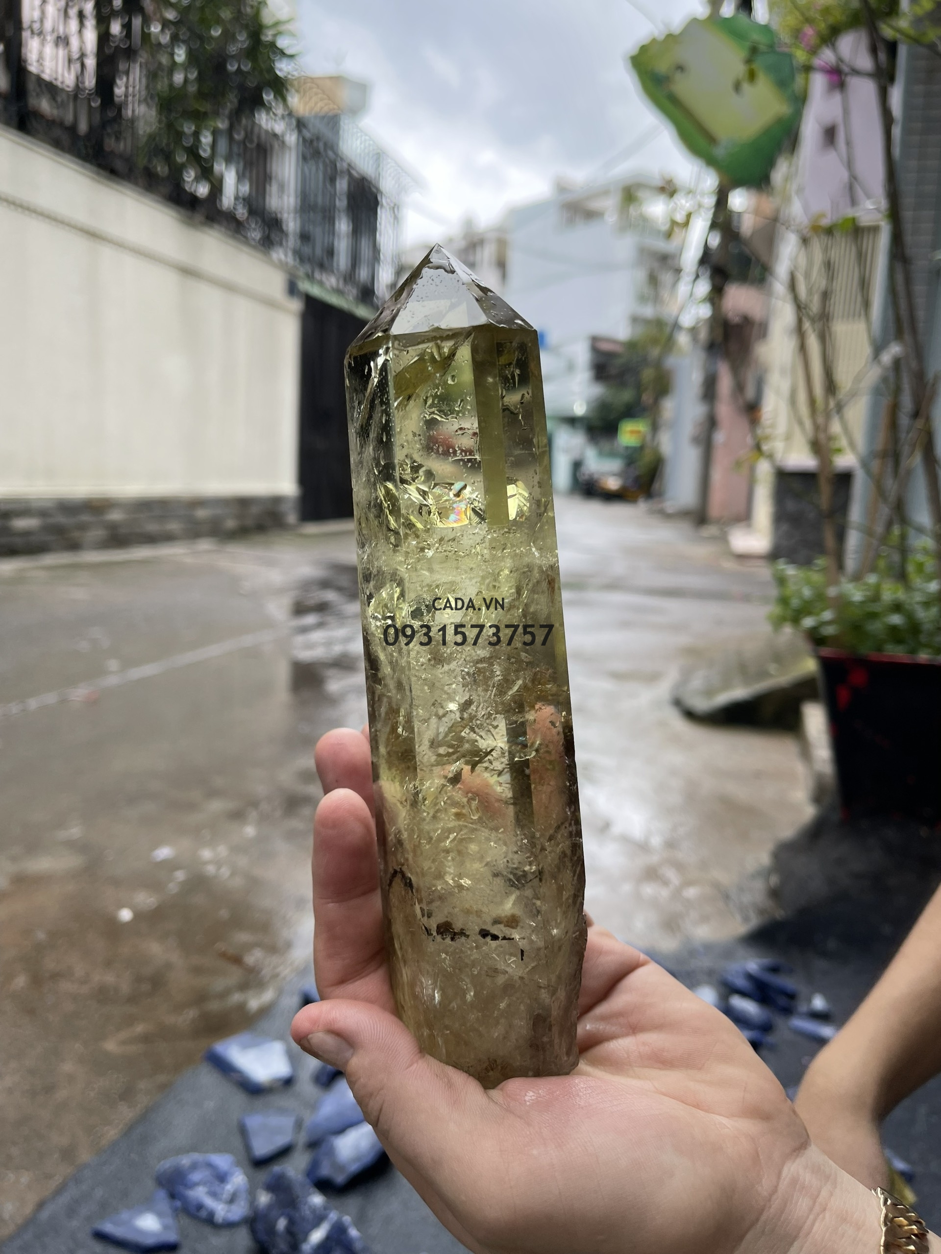 TRỤ THẠCH ANH VÀNG - CHẤT TRONG, KL: 0.745 KG, CAO 21.5 CM (TVL14)