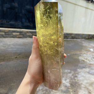 TRỤ THẠCH ANH VÀNG - CHẤT TRONG