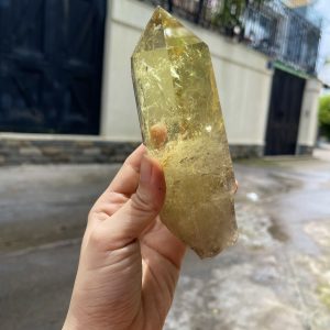 TRỤ THẠCH ANH VÀNG - CHẤT TRONG