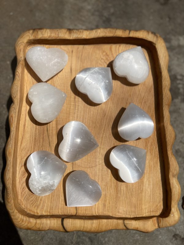 Trái tim đá selenite - Selenite Heart - Đá thanh tẩy, tarot, sưu tầm
