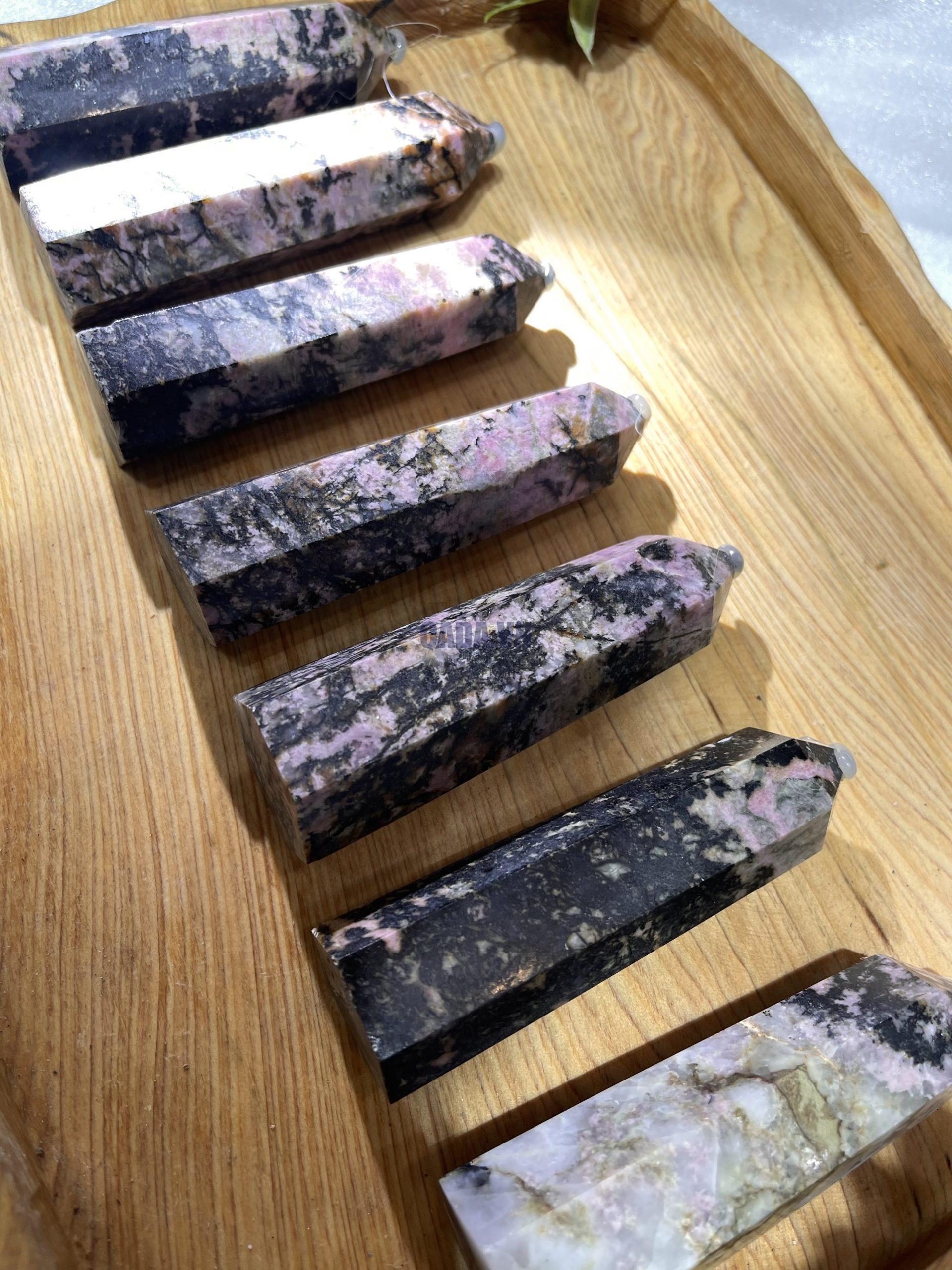 TRỤ ĐÁ TƯỜNG VI - RHODONITE POINT