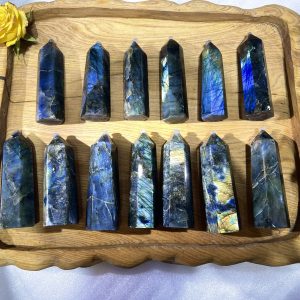 Trụ đá xà cừ - đá hắc nguyệt quang - Labradorite point