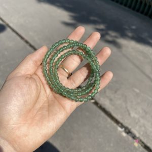 Vòng tay đá Thạch Anh Dâu Tây Xanh (Green Strawberry Quartz)