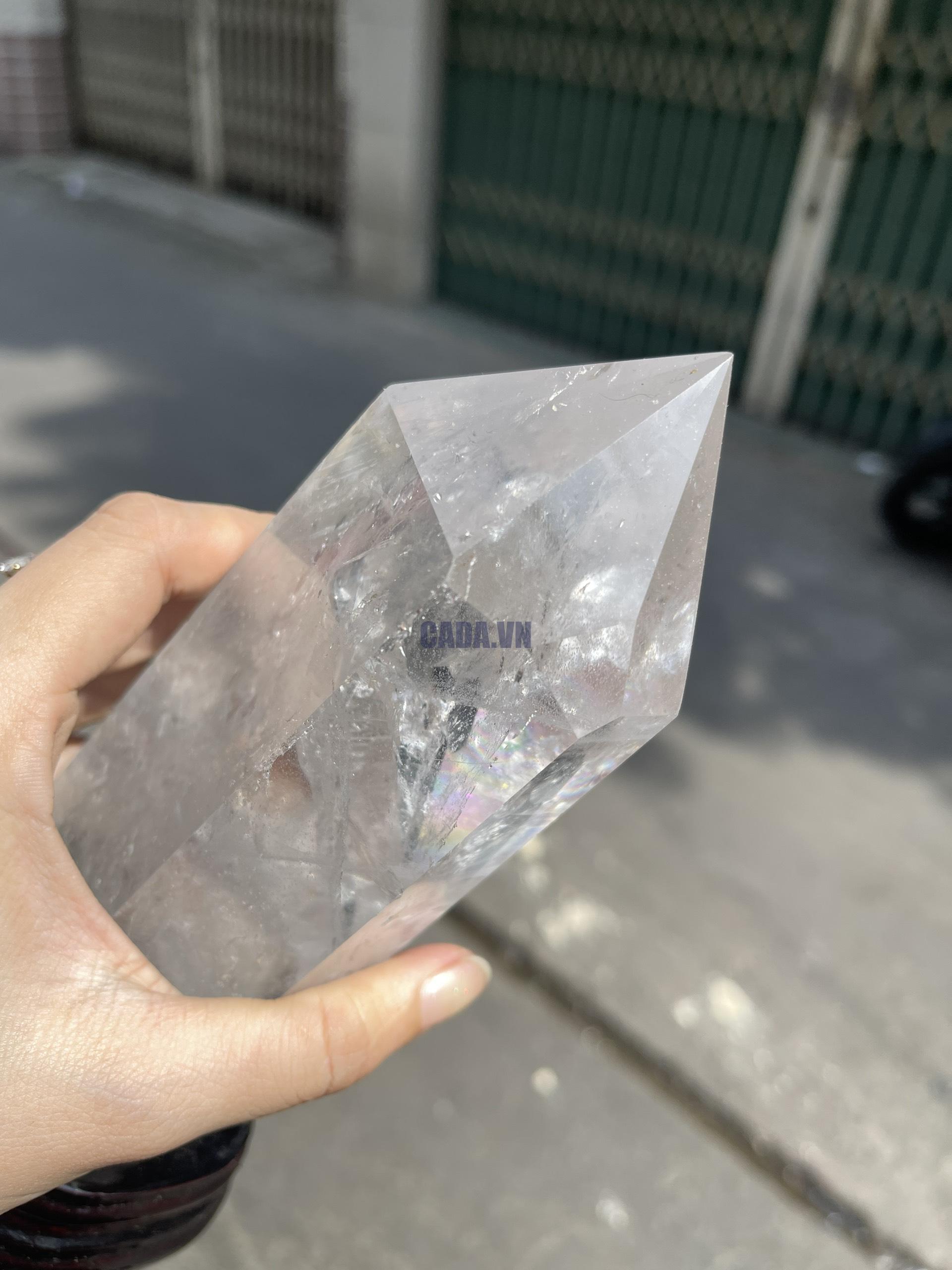 Trụ Thạch Anh Trắng trong - Clear Quartz Point, KT: 21.5x6.8 CM, KL: 1 KG (TTT141)