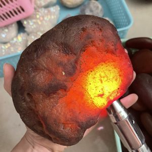 Đá Mã Não cuội - Mã Não Đỏ - Red Agate, KT: 15x11.5 CM, KL: 1.5 KG