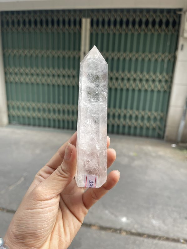 Trụ Thạch Anh Trắng trong – Clear Quartz Point, KT: 12.5×3.5 CM, KL: 0.175 KG (TTT158)