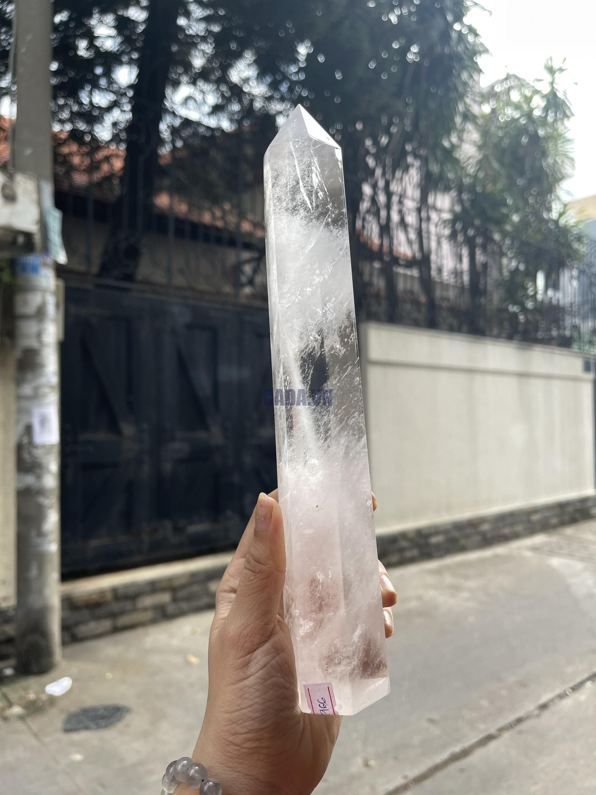 Trụ Thạch Anh Trắng trong – Clear Quartz Point, KT: 24×4.5 CM, KL: 0.59 KG (TTT166)