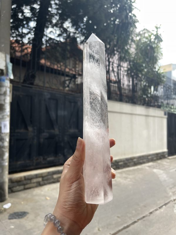 Trụ Thạch Anh Trắng trong – Clear Quartz Point, KT: 24×4.5 CM, KL: 0.59 KG (TTT166)