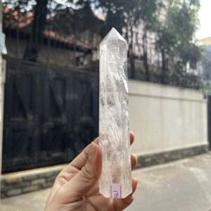 Trụ Thạch Anh Trắng trong – Clear Quartz Point, KT: 15.9×3 CM, KL: 0.215 KG (TTT163)