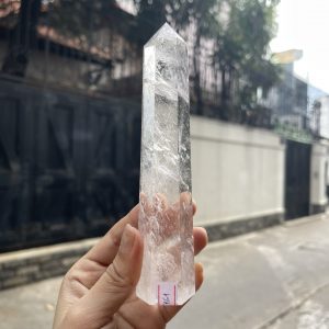 Trụ Thạch Anh Trắng trong – Clear Quartz Point, KT: 15.5×3 CM, KL: 0.23 KG (TTT161)