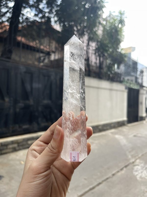 Trụ Thạch Anh Trắng trong – Clear Quartz Point, KT: 15.5×3 CM, KL: 0.23 KG (TTT161)