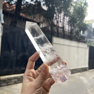 Trụ Thạch Anh Trắng trong – Clear Quartz Point, KT: 15.4×4 CM, KL: 0.32 KG (TTT162)