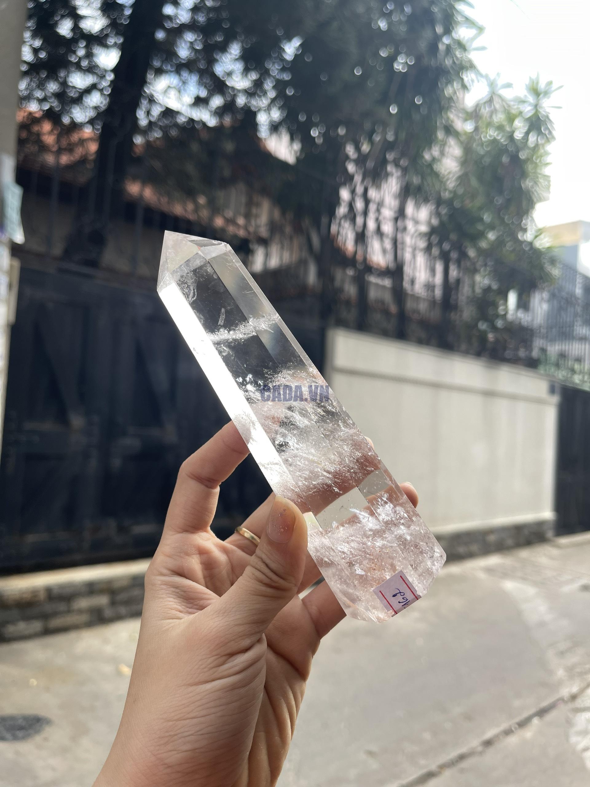 Trụ Thạch Anh Trắng trong – Clear Quartz Point, KT: 15.4×4 CM, KL: 0.32 KG (TTT162)