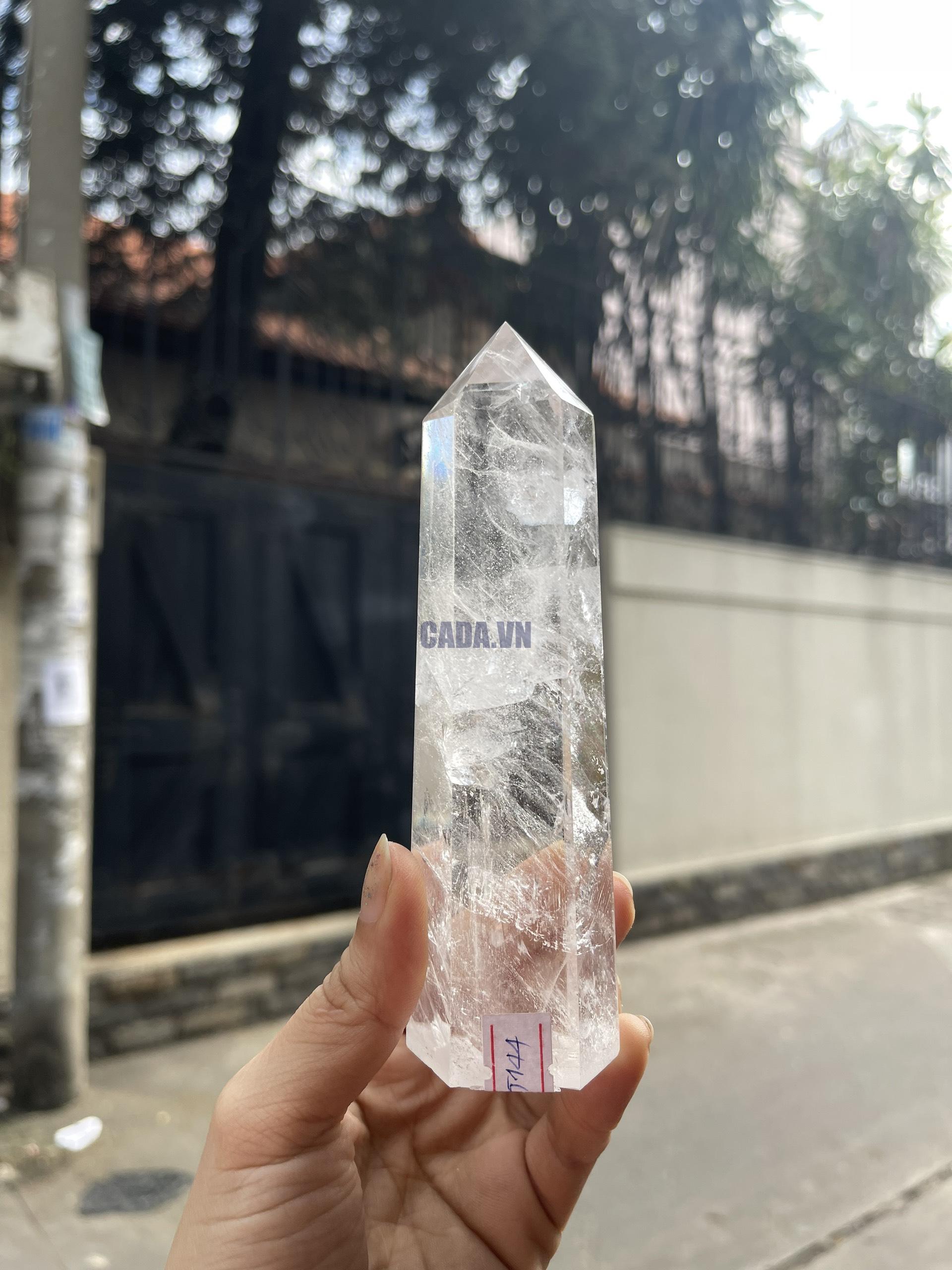 Trụ Thạch Anh Trắng trong – Clear Quartz Point, KT: 13.9×4 CM, KL: 0.27 KG (TTT144)