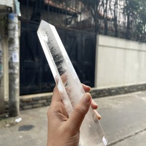 Trụ Thạch Anh Trắng trong – Clear Quartz Point, KT: 23.5×5 CM, KL: 0.61 KG (TTT146)