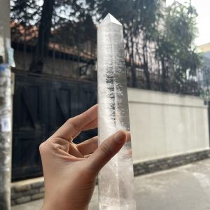 Trụ Thạch Anh Trắng trong – Clear Quartz Point, KT: 23.5×5 CM, KL: 0.61 KG (TTT146)