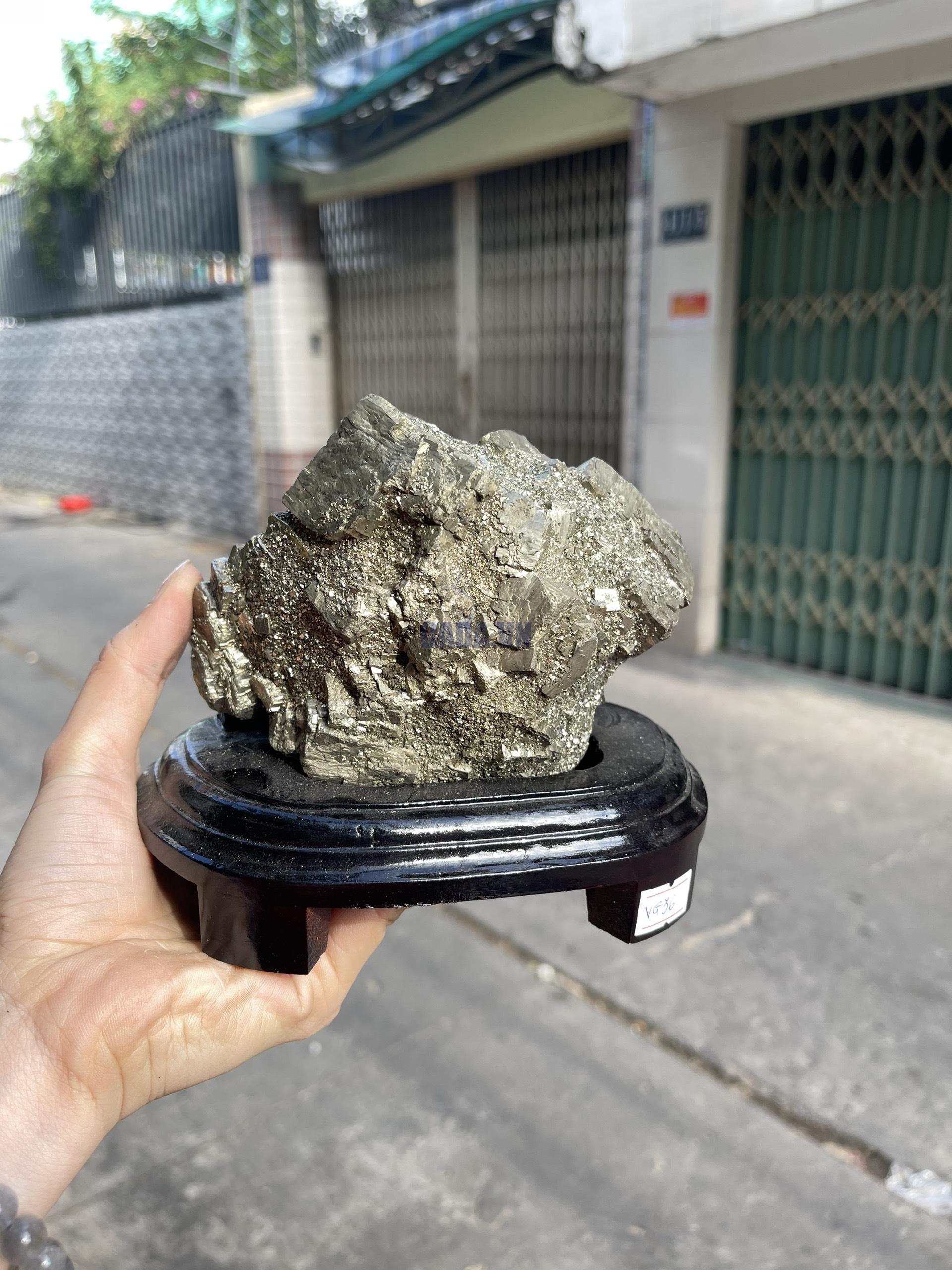 ĐÁ VÀNG GĂM - Pyrite, KT: C13xN14 CM, KL 1.785 KG (VG36)