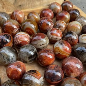 Bi cầu Mã Não Madagascar - Madagascar Agate sphere
