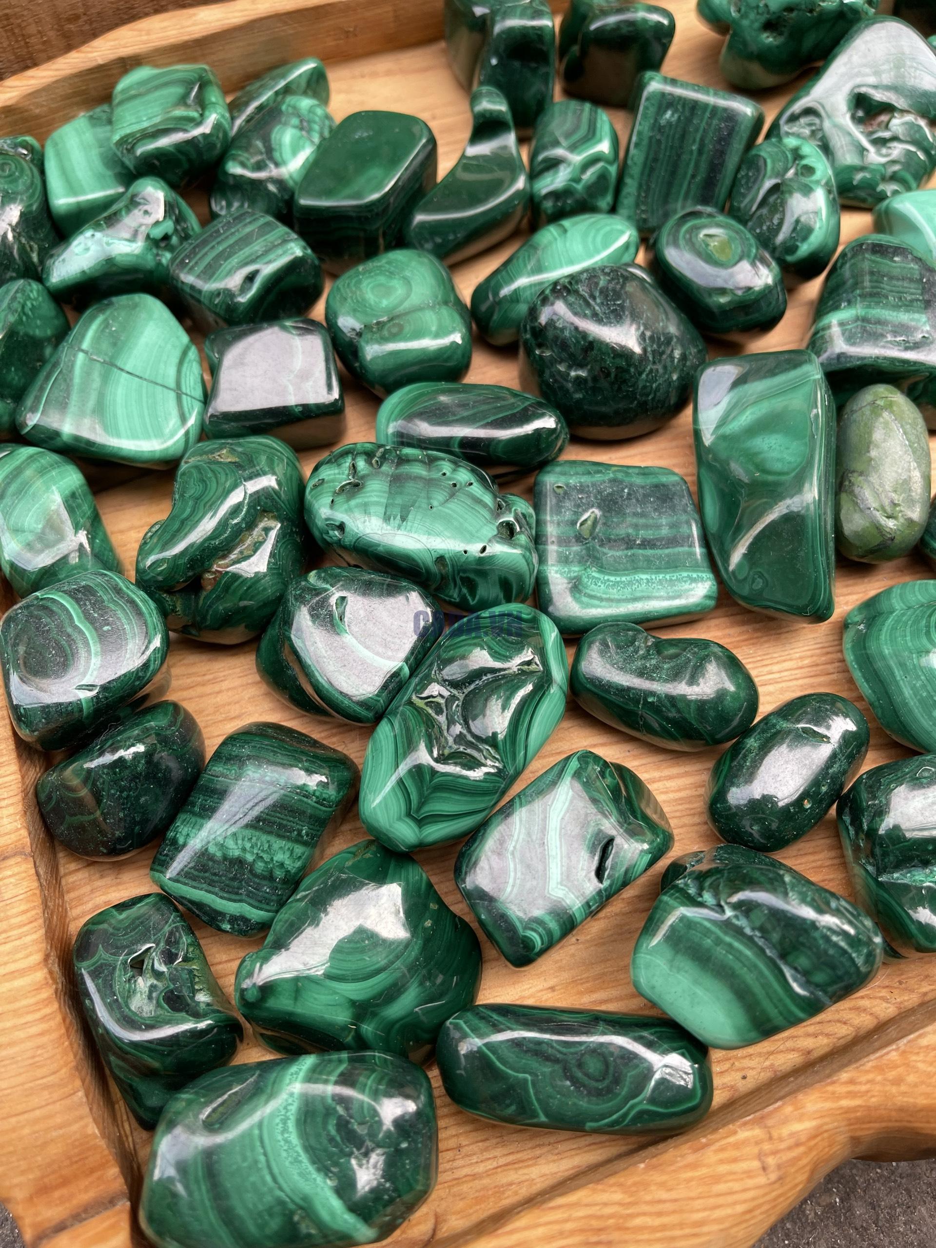 Tumbled Malachite - Đá Lông Công - Đá Khổng Tước